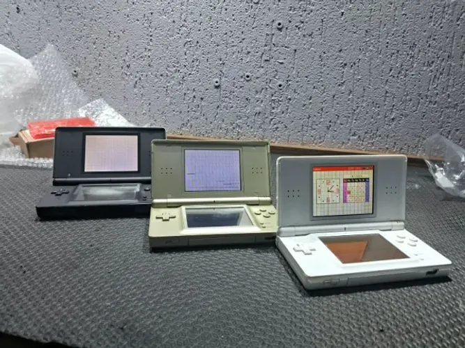 Lote 3 Nintendo DS Lite + tela touch reposição (LEIA O ANÚNCIO)