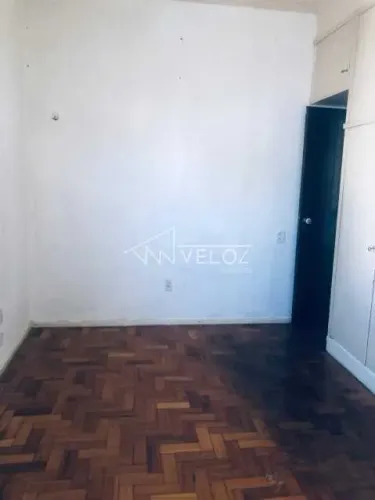 Apartamento : / Residencial / Centro