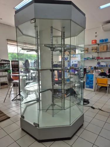 Mostruário de vidro usado