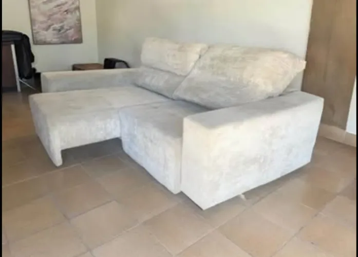 Sofá chenille retrátil 