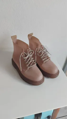 Coturno/bota Melissa número 36