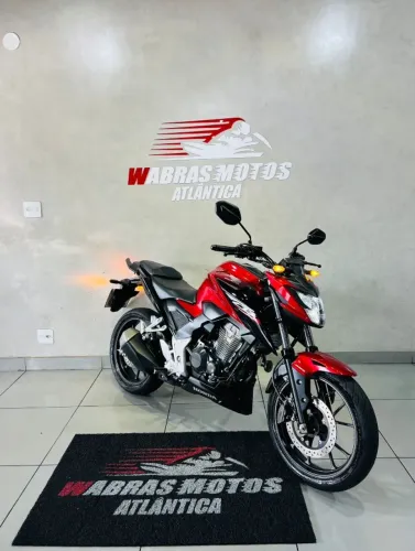 CB 300F TWISTER