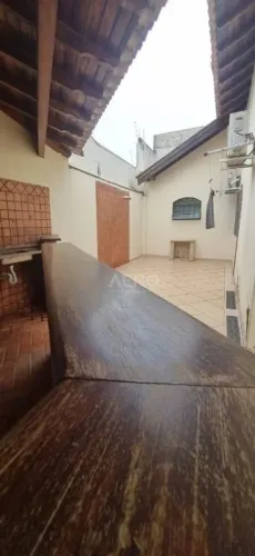 Casa para aluguel e venda com 236,55 m² e 4 quartos em Jardim Cruzeiro do Sul, Bauru - SP