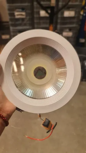 Luminária LED de Embutir Leroy Merlin - R$ 40