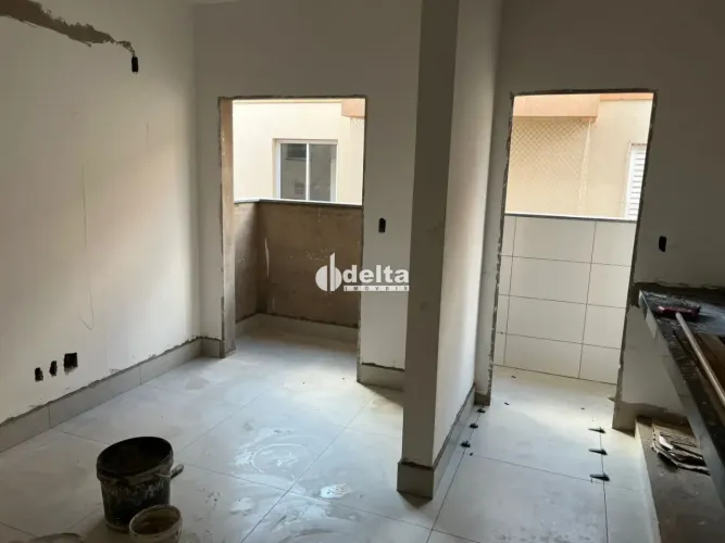Apartamento com 2 quarto sendo 1 suíte disponível para venda no bairro Santa Mônica em Ube