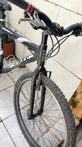 Bicicleta GT AVALANCHE 3.0 aro 26