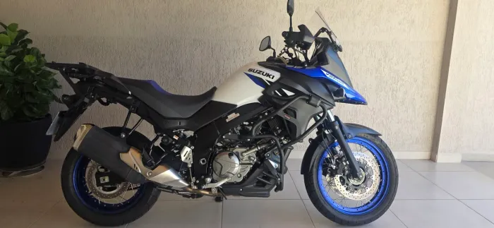 SUZUKI VSTROM 650XT 2025 IMPECÁVEL 