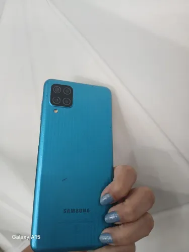 Vendo celular semi novo Samsung
