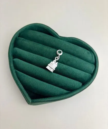 Berloques , anúncio referente a unidade.