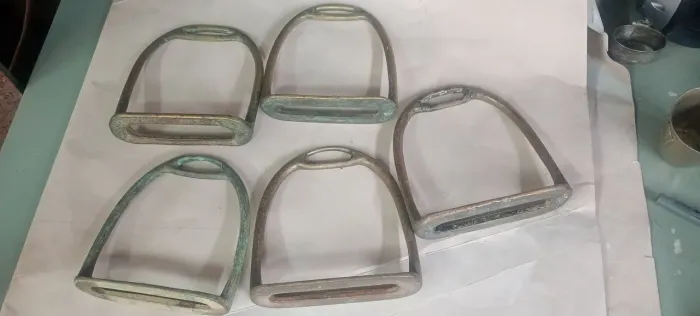 Estribo de Metal 