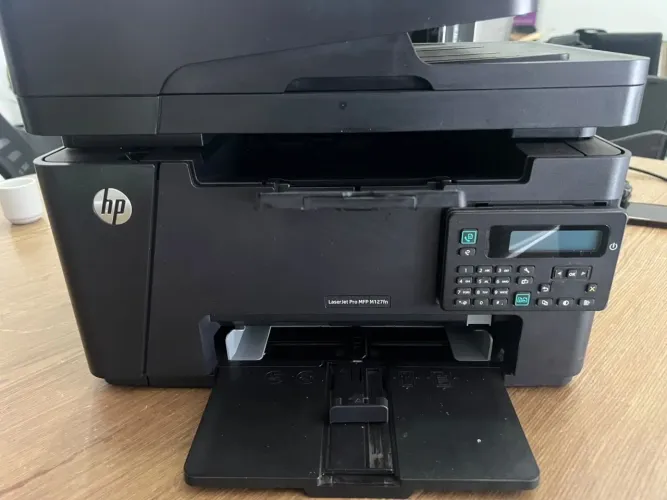 Impressora Multifuncional HP LaserJet Pro M127fn a Laser