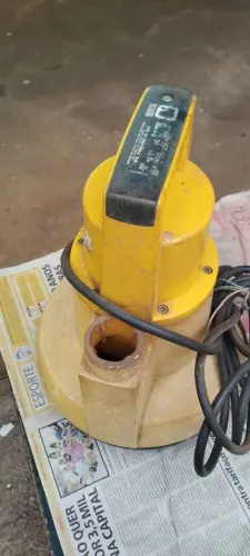 Bomba d'água para jardim represas e rios