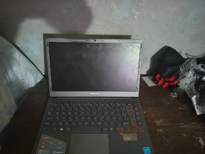 Notebook  positivo vision C14