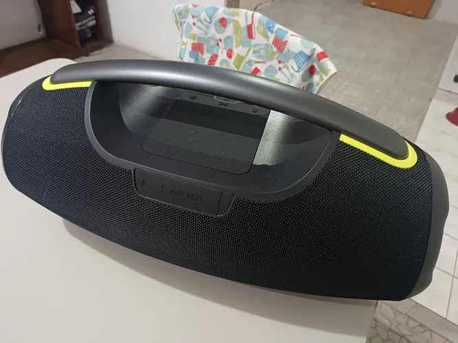 Caixa de som Alok Bombox nova