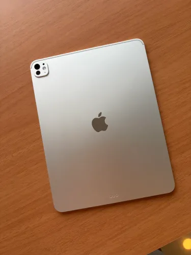 iPad Pro m5 13 polegadas CELULAR - 512 gb - Silver - novo sem uso - @gbstore071