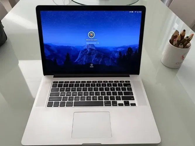 macbook pro 2015 i7 16gb