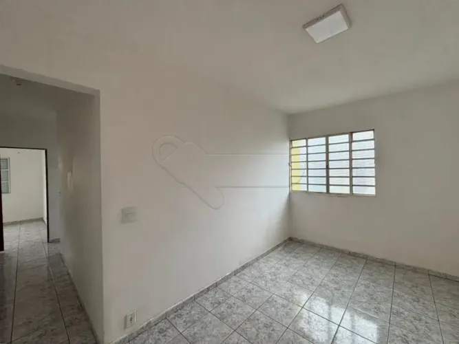 Apartamento com 03 quartos no Condomínio Independência.