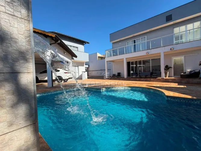 Casa com 3 dormitórios à venda, 400 m² por R$ 1.500.000,00 - Jardim Ypê - Botucatu/SP