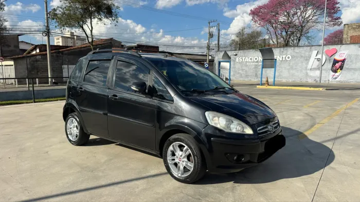 Fiat Idea Attractive 1.4 Fire Flex 8V 5P 2014