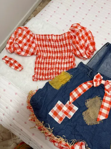 Roupa Junina de Espantalho