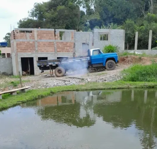 Caminhão mercedez