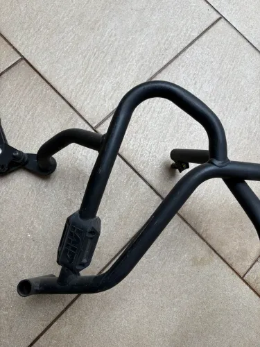 Protetor de carenagem GIVI Honda CB 500X