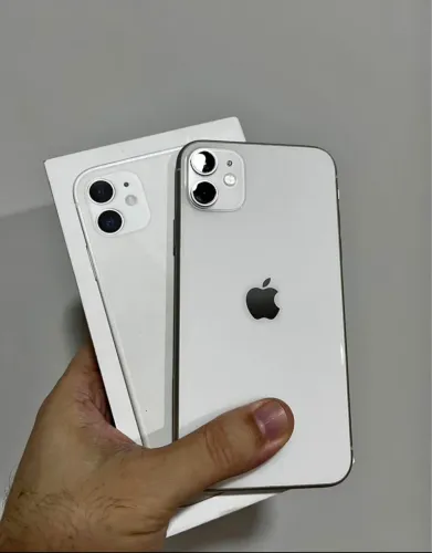 iPhone 11