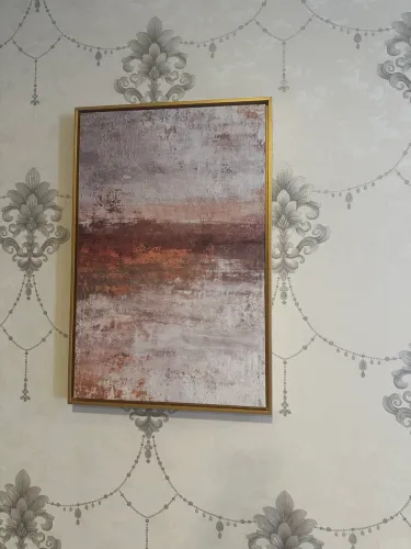 Quadros com moldura flutuante dourada