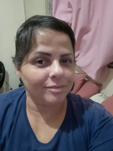Cuidadora profissional de idosos 
