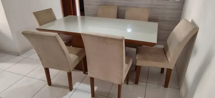 Mesa com 6 cadeiras luxo em estilo