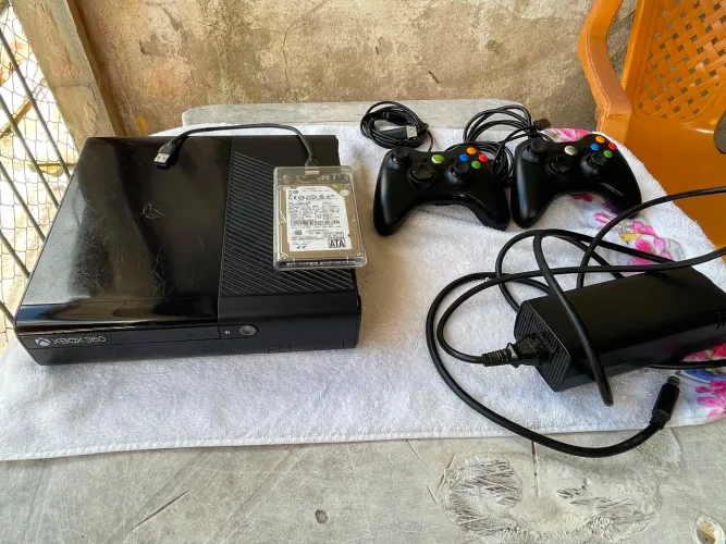 Xbox 360 Super Slim Desbloqueado
