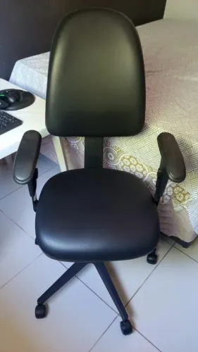 Cadeira de Escritorio Presidente Nr 17 Confortável Ajuste de Braço