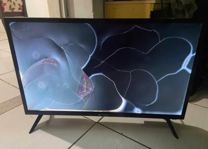 TV para retirar peça da vizzion 32 polega