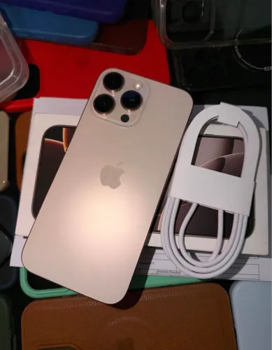 iPhone 16 pro max ( Vendo ou troco )