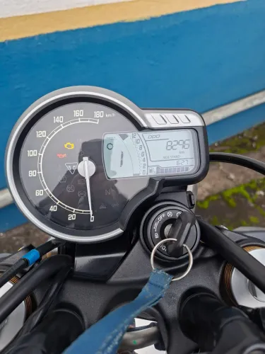 Triumph Speed 400