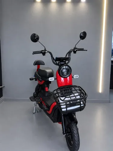 SCOOTER ELÉTRICA STARMEGA M8 500W