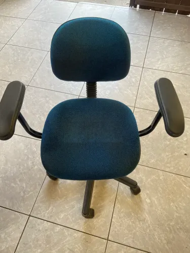 VENDO CADEIRA DE ESCRITÓRIO