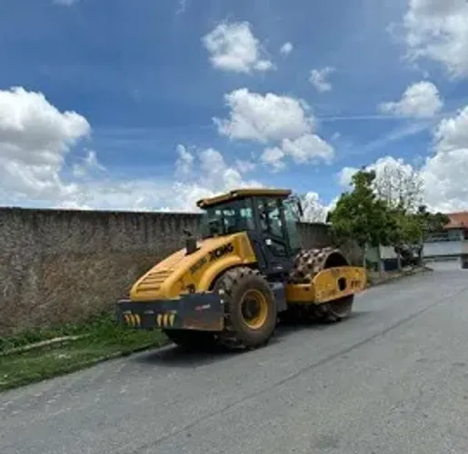ROLO COMPACTADOR XCMG XS123 (2022) - APENAS 545 HORAS