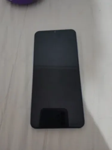 Samsung Galaxy A13, 128GB e em ótimo estado.