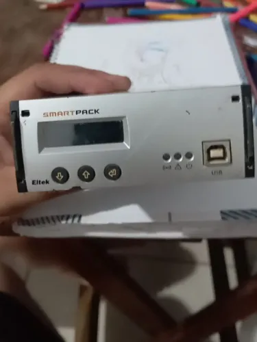 Vende-se um aparelho Eltek Smartpack 242100.110,usado em perfeitas condições.