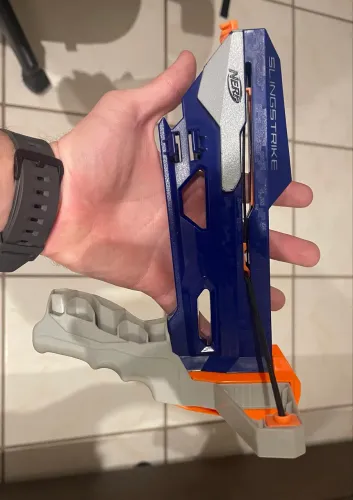 Nerf Elite Slingstrike 