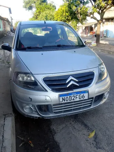 Citroen C3 GLX 1.4/ GLX Sonora 1.4 Flex 8V 5P 2012