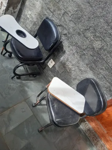 Vendendo móveis de salão 