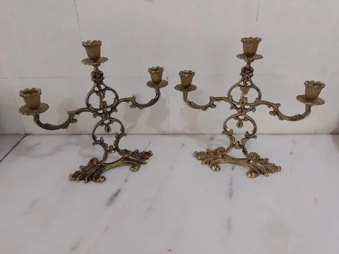 Par de Candelabros Antigos/ bronze