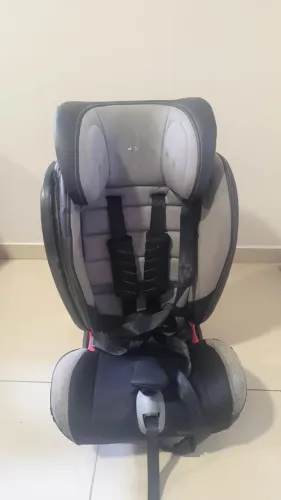 Cadeirinha Burigotto Strada ISOFIX 9 a 36 kg - Preta e Cinza