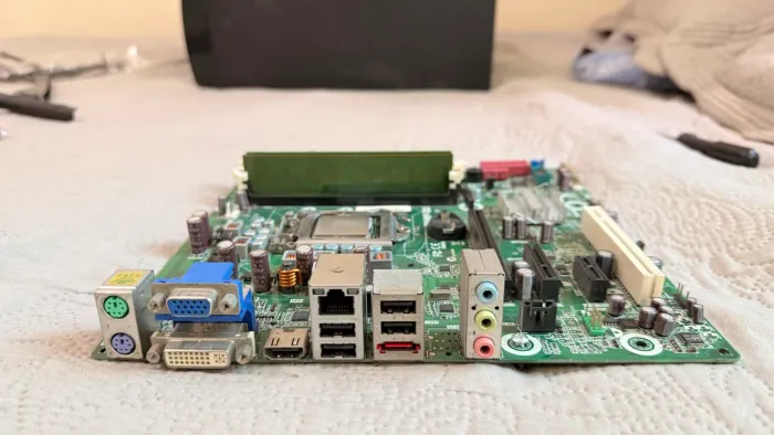 Placa mãe processador Core I3 e memória 4g barato