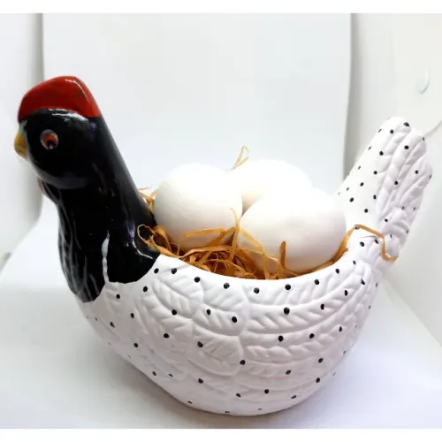 Galinha de cerâmica