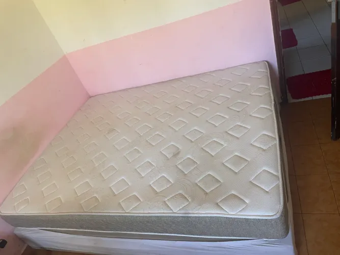 Cama Box Queen
