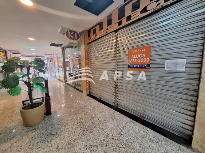 EXCELENTE LOJA NO CENTRO DO RIO, PRONTA PARA ENTRAR! COM 18M², BANHEIRO E ESTOQUE NA PARTE