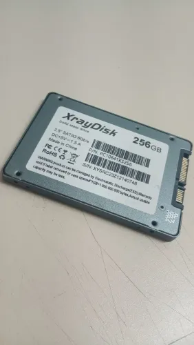 Vendo esse SSD SATA 256GB